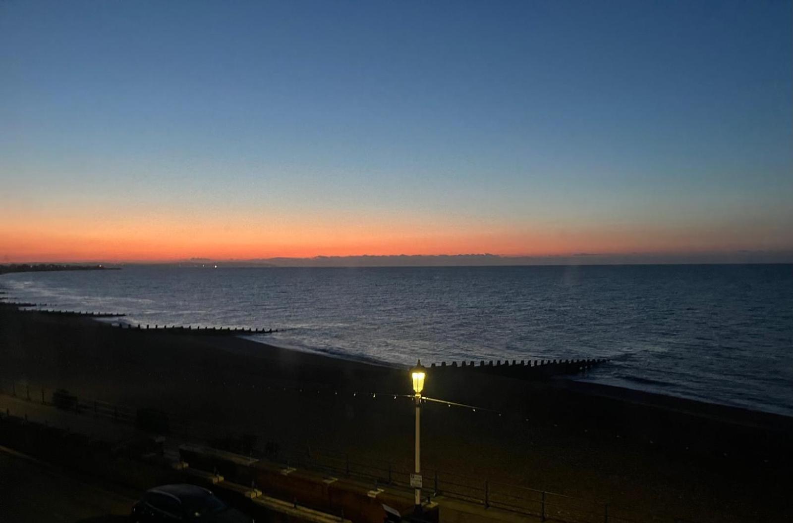 "The Italian" Seafront Apartment ايستبورن المظهر الخارجي الصورة